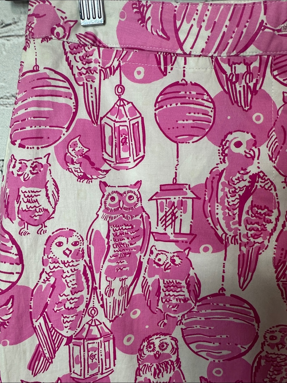 Lilly Pulitzer Lightweight Pink White Owl Print Y2K Stretch Capri Pants Size 6 - Picture 2 of 6
